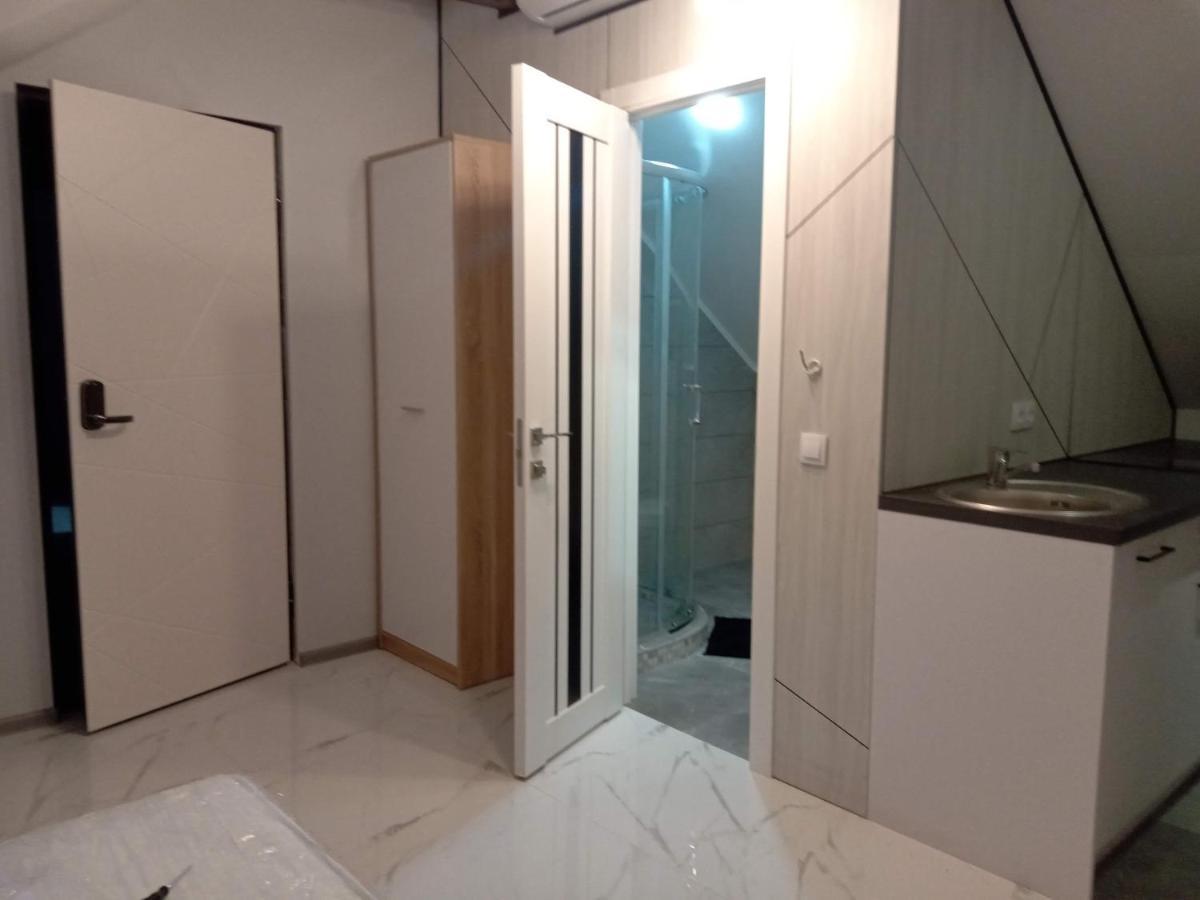 Pure Apartments Vip 5 Lviv Extérieur photo